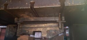 トリミングプレス TMP Voronezh K2538 - 630 トン (写真 3)