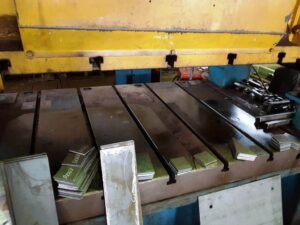 プレス機 TMP Voronezh KA3732 - 160 トン (写真 4)