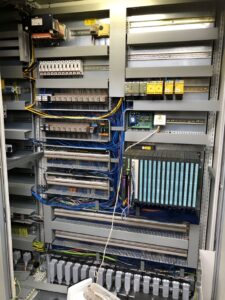 プレス機 Schuler GMO 2-315-2000-160 - 315 トン (写真 6)