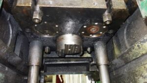 ナックルジョイントプレス Barnaul K18020 - 800 トン (写真 3)