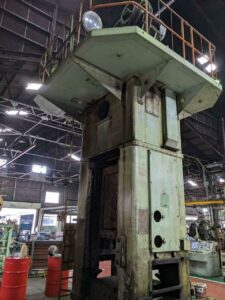 トリミングプレス TMP Voronezh KA9536 - 400 トン (写真 2)