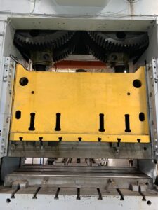 プレス機 TMP Voronezh K3539 - 800 トン (写真 4)