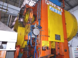 熱間鍛造プレス Ajax 10C - 1000 トン (写真 7)