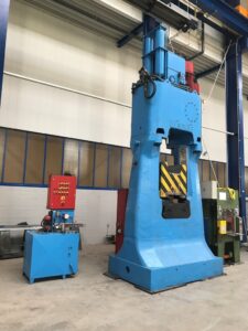 油圧鍛造ハンマー Beche KGH 3.15 - 31.5 kJ (写真 2)