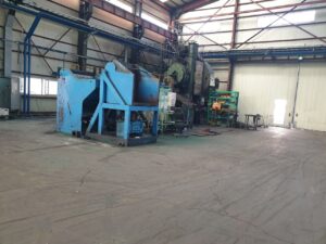 熱間鍛造プレス TMP Voronezh KB8540 - 1000 トン (写真 1)