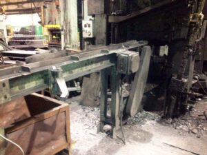 熱間鍛造プレス Komatsu CAH1000 - 1000 トン (写真 7)