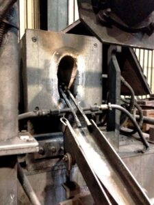 熱間鍛造プレス Komatsu CAH1000 - 1000 トン (写真 15)