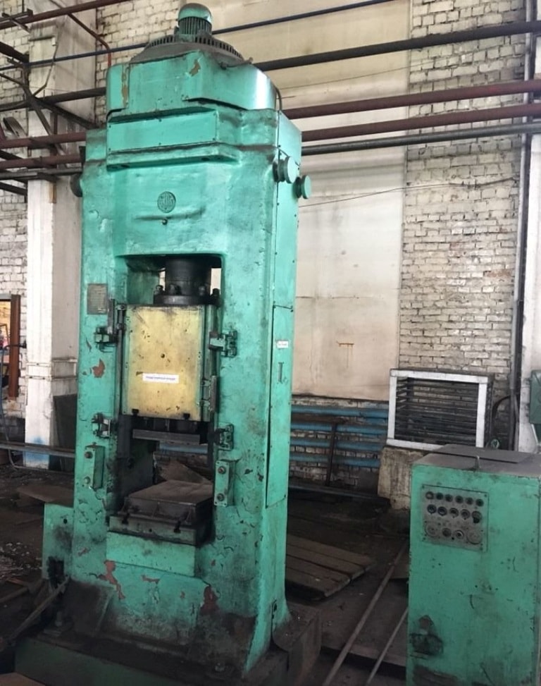 ねじプレス Kalinin F1730 - 100 トン