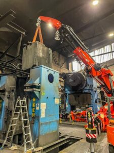 カウンターブロー鍛造ハンマー Beche DG 25H - 25 トン (写真 3)