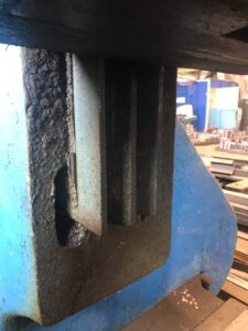 鍛造ハンマー Kalinin M212 - 2 トン (写真 3)