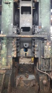 熱間鍛造ライン TMP Voronezh KB8542 - 1600 トン (写真 3)