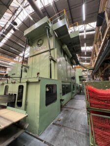プレス機 Schuler TS4-2000-10-700 - 2000 トン (写真 1)