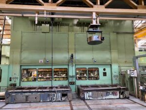 プレス機 Schuler TS4-2000-10-700 - 2000 トン (写真 2)