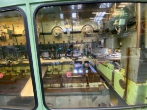 プレス機 Schuler TS4-2000-10-700 - 2000 トン (写真 7)