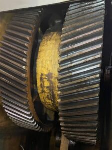 冷間押出プレス Barnaul KB0036 - 400 トン (写真 1)