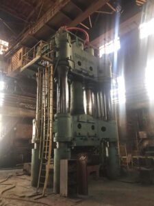 自由鍛造プレス Schloemann 1200 MT - 1200 トン (写真 1)