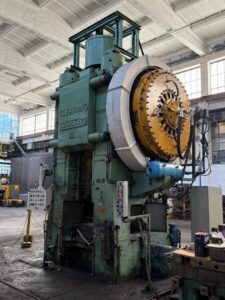 熱間鍛造プレス Clearing EF11600 - 1600 トン ID: 76254