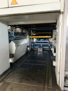 プレス機 Muller Weingarten VK 600 - 600 トン (写真 3)