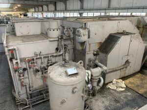 プレス機 Muller Weingarten VK 600 - 600 トン (写真 9)