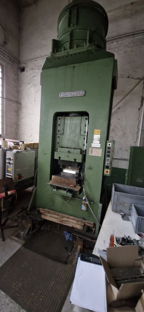 ねじプレス Weingarten PA 180 - 500 トン
