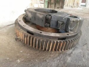 熱間鍛造プレス Smeral MKP 2500 - 2500 トン (写真 4)