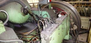 トリミングプレス TMP Voronezh KA9536 - 400 トン (写真 11)