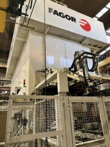 板金プレス Fagor LE4-2000-6500-2000 - 2400 トン (写真 4)
