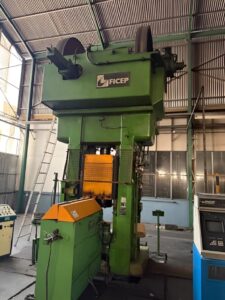 ねじプレス Ficep PVM 280 - 800 トン ID: 76255