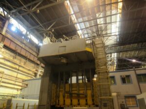 プレス機 TMP Voronezh KA3540 - 1000 トン (写真 6)