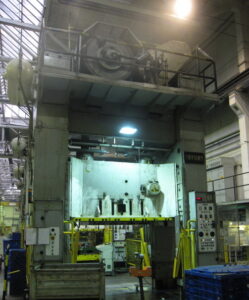 プレス機 Erfurt PKZZ IV 315.1 TS - 315 トン (写真 1)