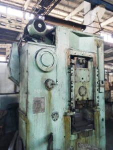 ナックルジョイントプレス Barnaul KB8336 - 400 トン ID: 75389