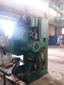 ナックルジョイントプレス Barnaul K8336 - 400 トン (写真 2)