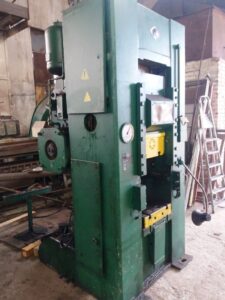 ナックルジョイントプレス Barnaul K8336 - 400 トン ID: 75387