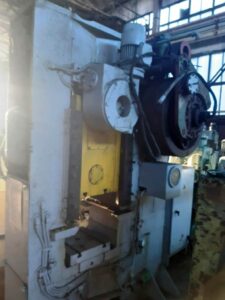 ナックルジョイントプレス Barnaul KB8334 - 250 トン (写真 1)