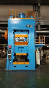 ナックルジョイントプレス TMP Voronezh K504.003.844 - 2500 トン ID: S76863