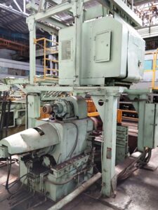 プレス機 Aida FT2-40 - 400 トン (写真 7)