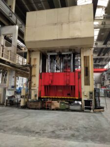 プレス機 Erfurt PYD 3-1500+1000/4500X2500/2400 FS E - 1500 トン (写真 13)