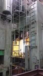 プレス機 Erfurt PE 2-U-315/2500/1450 FS - 315 トン (写真 2)