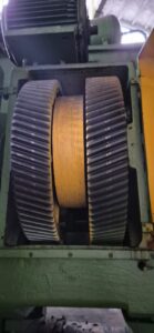 ナックルジョイントプレス Barnaul K8340 - 1000 トン (写真 1)