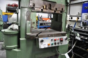 ナックルジョイントプレス Grabener GK 360 - 360 トン (写真 6)