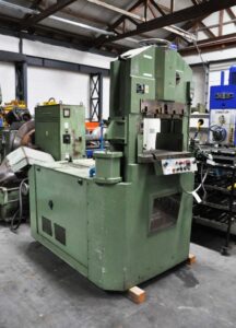 ナックルジョイントプレス Grabener GK 360 - 360 トン (写真 7)