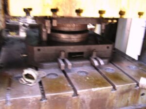 トリミングプレス Erfurt PKZe 1250 - 1250 トン (写真 1)