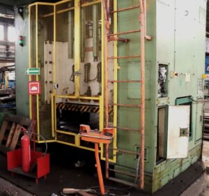 機械プレス Rovetta S2-400-1600-1220 - 400 トン (写真 4)