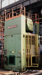 機械プレス Rovetta S2-400-1600-1220 - 400 トン (写真 6)