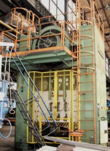 機械プレス Rovetta S2-400-1600-1220 - 400 トン (写真 14)