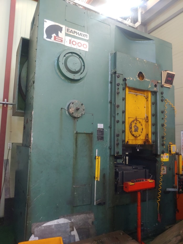 ナックルジョイントプレス Barnaul KB8340 B - 1000 トン