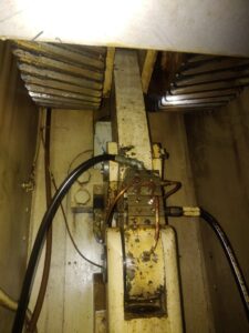 ナックルジョイントプレス Barnaul KB8340 B - 1000 トン (写真 5)