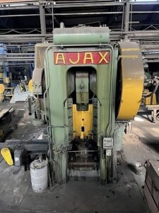 熱間鍛造プレス Ajax 3000 MT - 3000 トン (写真 1)