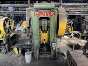 熱間鍛造プレス Ajax 3000 MT - 3000 トン (写真 2)