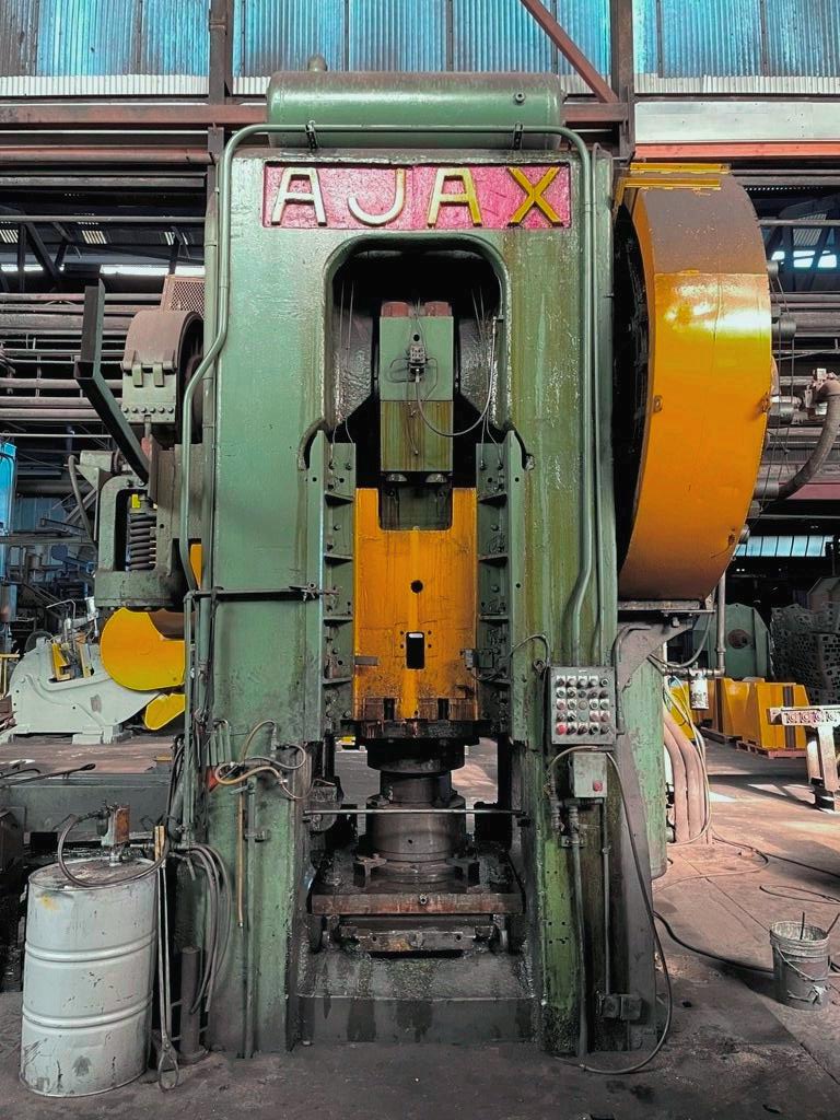 熱間鍛造プレス Ajax 3000 MT - 3000 トン